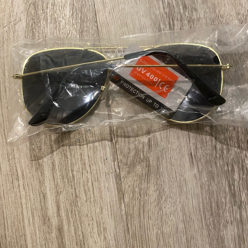 Sunglasses - Picture 2 of 4
